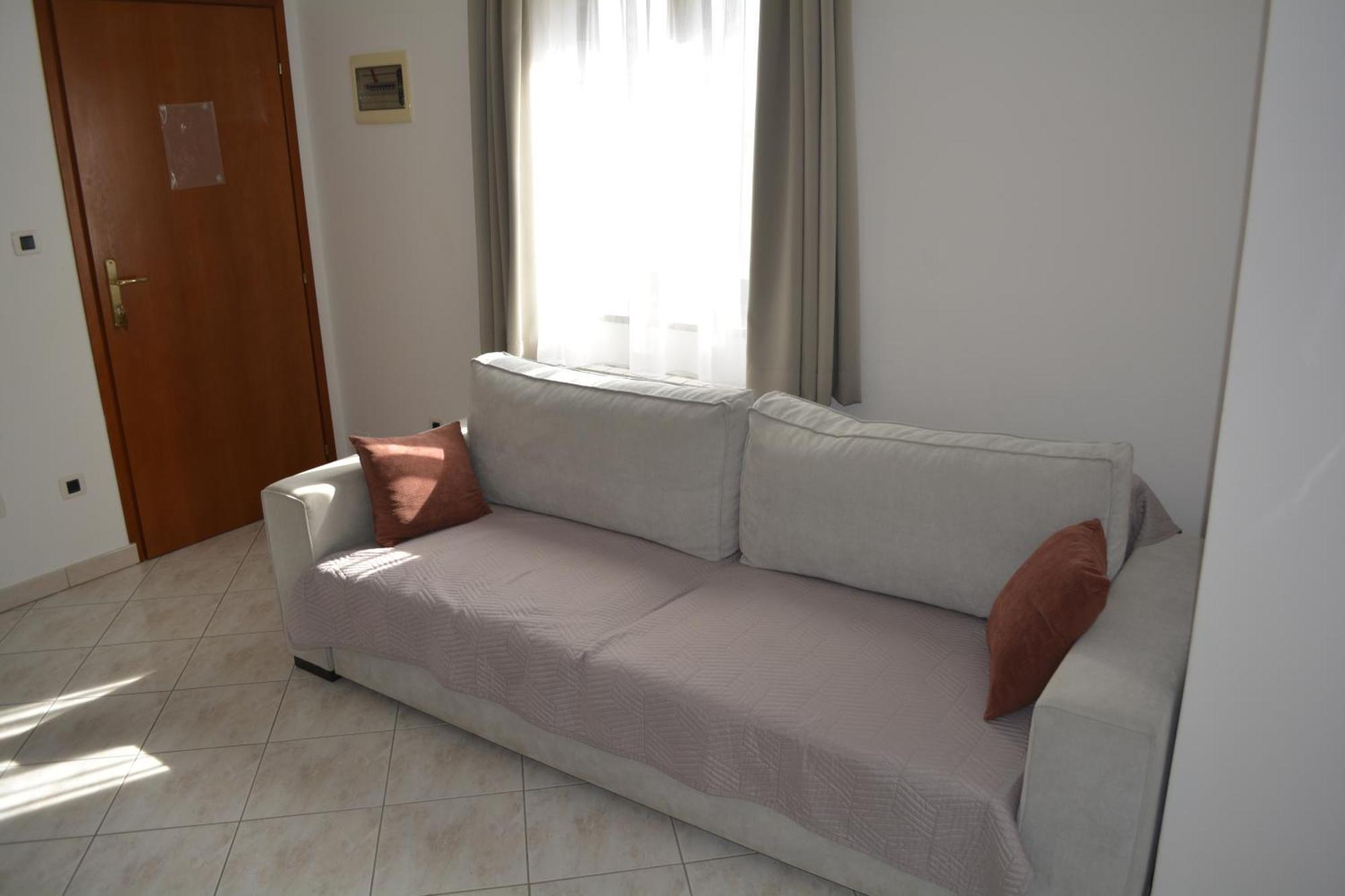 Villa Mara 로비니 외부 사진